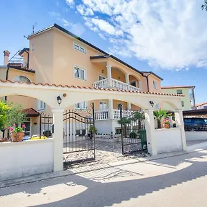 Apartment Amfora, Rovinj
